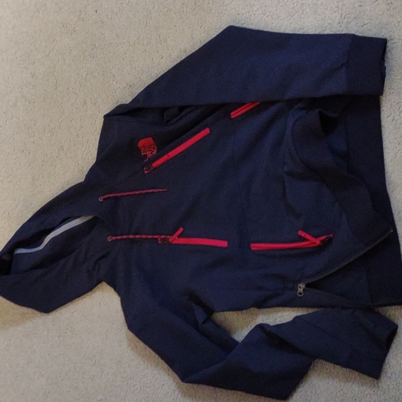 NWOT Men's North Face Water resistant Hoodie. Size Small/ Medium - Picture 1 of 3